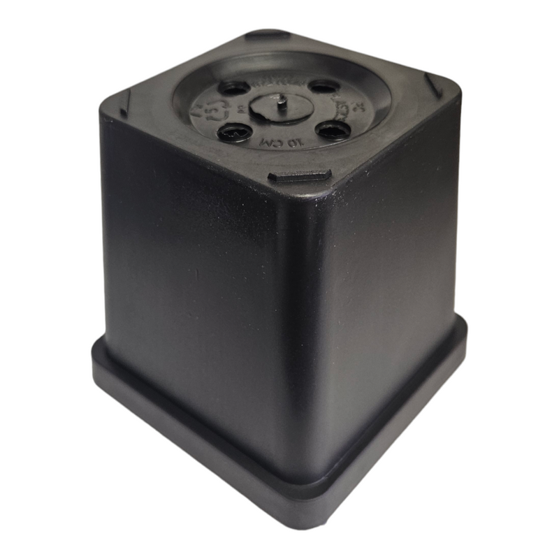 Durable square pot ideal for seedlings and small plants. Promotes healthy root growth with ample space and excellent drainage.